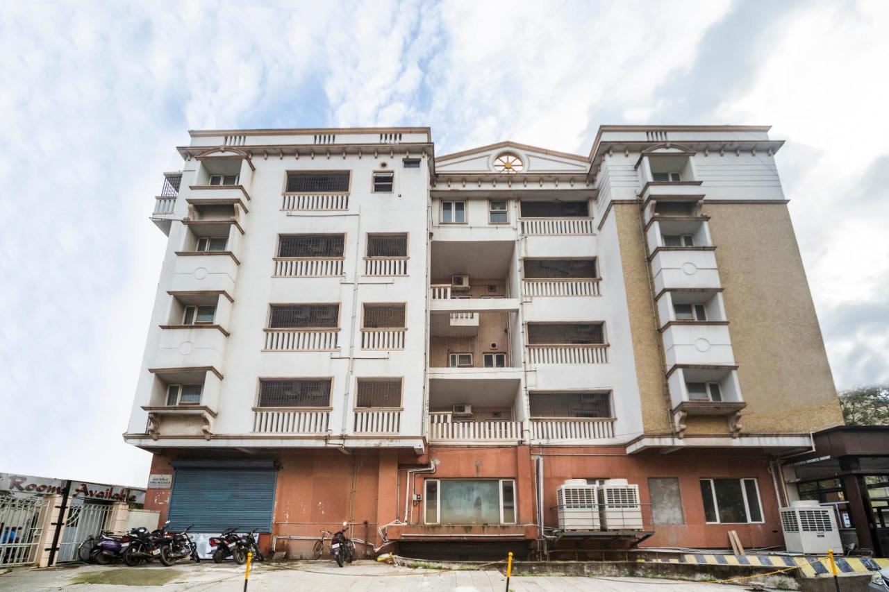 Capital O 66763 Blossoms Serviced Apartments Chennai Eksteriør billede